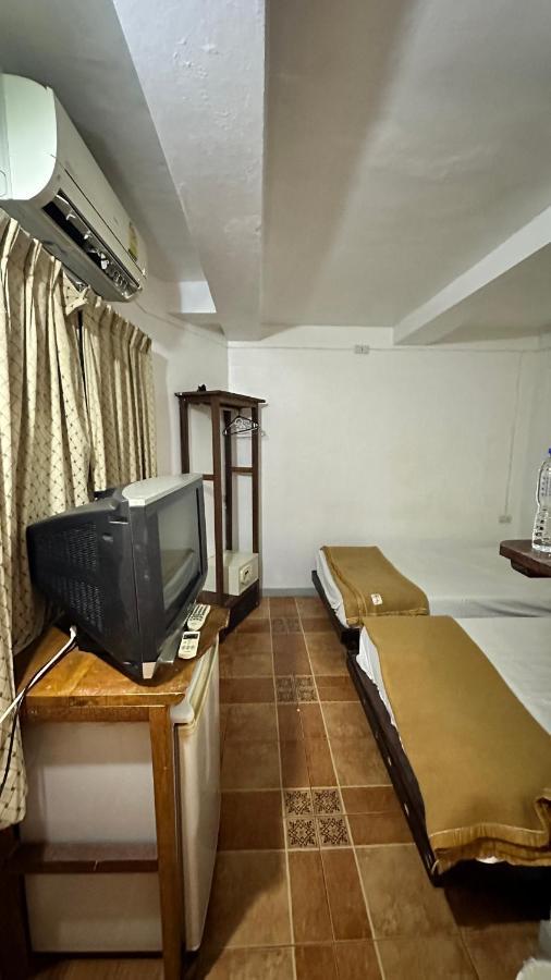 Relax Guest House Patong Luaran gambar