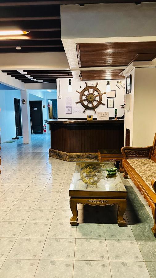 Relax Guest House Patong Luaran gambar