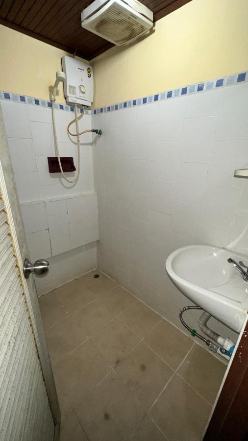 Relax Guest House Patong Luaran gambar