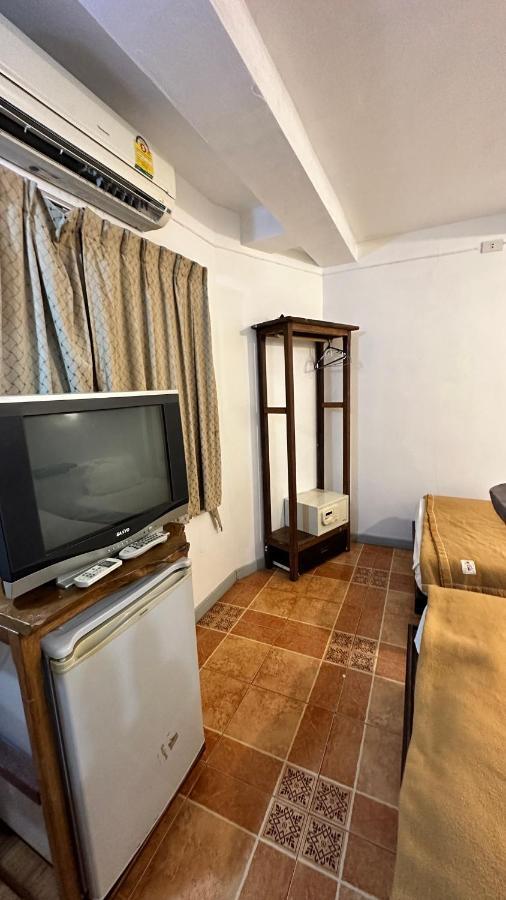 Relax Guest House Patong Luaran gambar